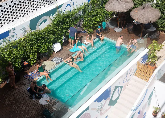 Secret Patio Hostel *