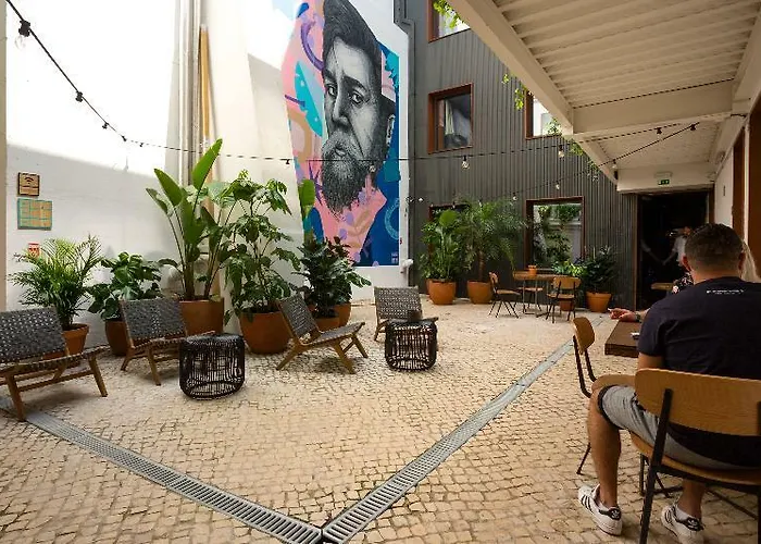Hostel Secret Patio Lisboa