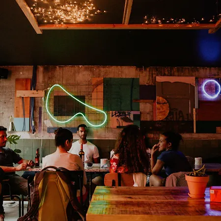 ホステル Selina Secret Garden By Ikigai Global Hospitality リスボン