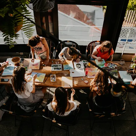 Selina Secret Garden By Ikigai Global Hospitality ホステル リスボン